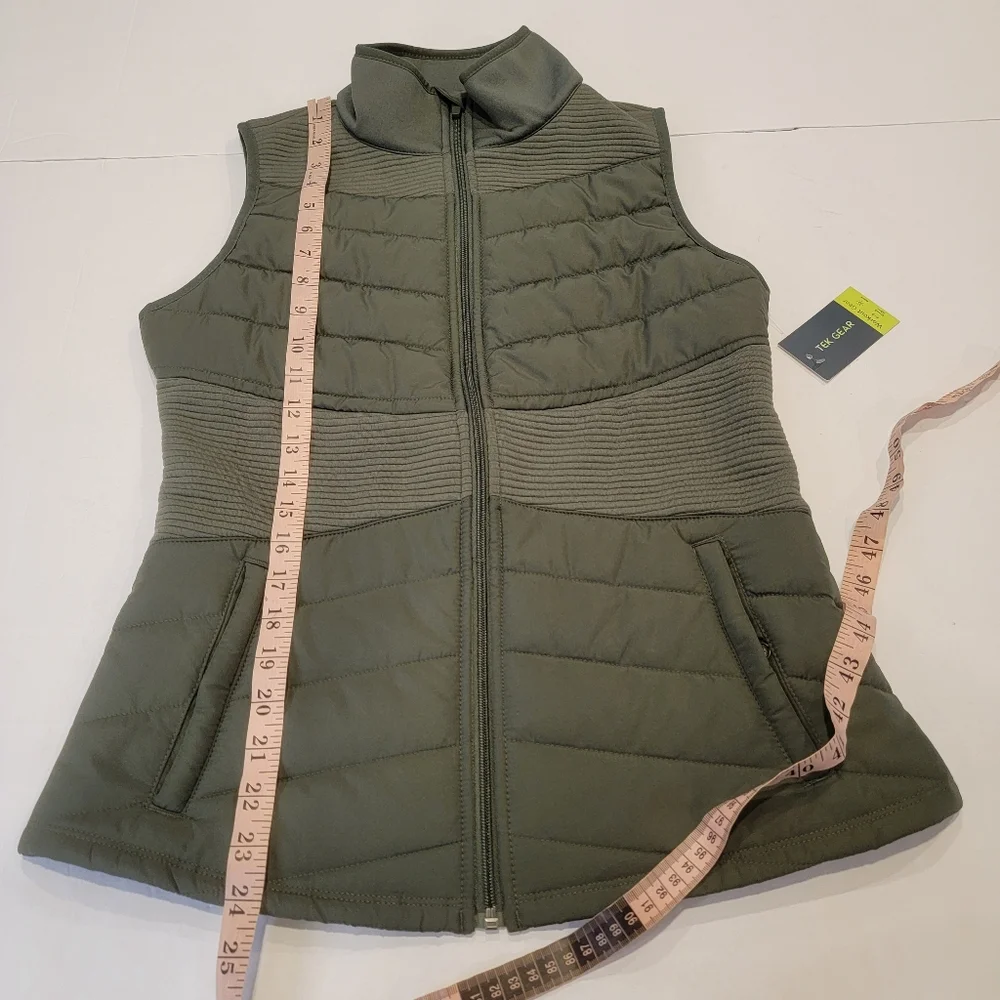 Tek Gear Workout Gear Quilted Vest Green Size Small NWT!
